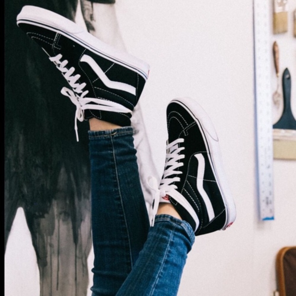 VANS HIGH TOP SNEAKERS